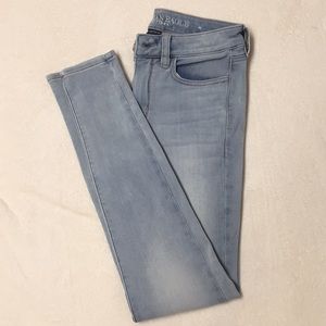 Light wash American Eagle jeans
